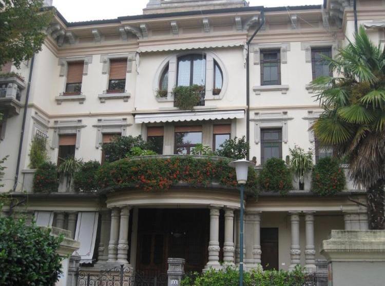 Stylish Penthouse Apartment In Venice Lido, 10 Minutes From Saint Marks Square Lido di Venezia Luaran gambar